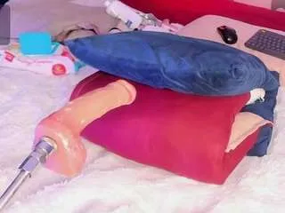 Freechat alondra-milff on CamSoda