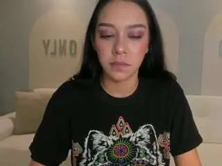 amaliacrus on CamSoda 