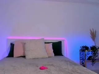 Offline amira-blush on CamSoda