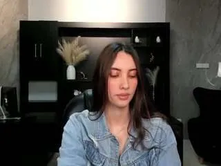 Freechat anaisnin on CamSoda