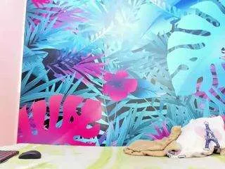 Freechat antonelasexx on CamSoda