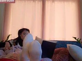 Offline asiangoddessdom on CamSoda