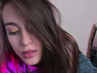 Freechat avivafaith on CamSoda