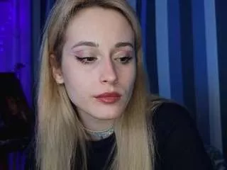 Freechat avivafaith on CamSoda