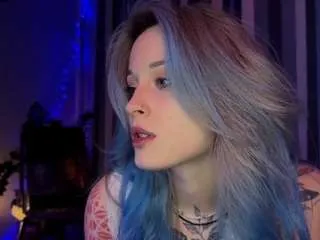 Freechat avivafaith on CamSoda