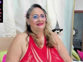 Freechat bbwsalome1 on CamSoda