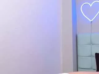 Freechat bella-green on CamSoda