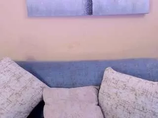 Freechat bellamariex on CamSoda