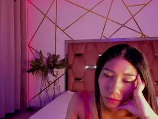 Freechat candyrouse2 on CamSoda