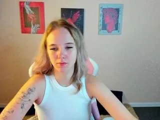 Offline casey-sweeet on CamSoda
