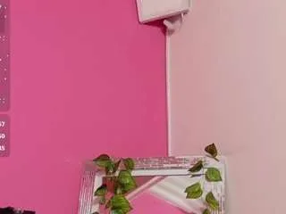 chantal-quinn on CamSoda