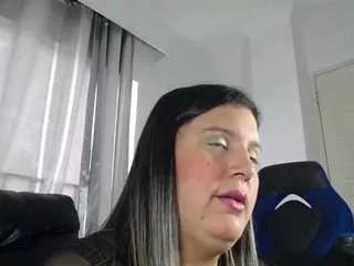 Freechat christtydiaz on CamSoda