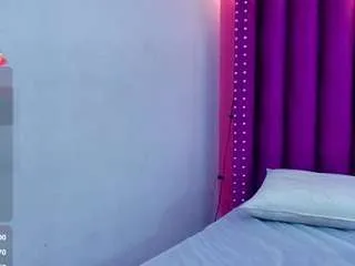 collegepawg on CamSoda 