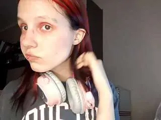 deadrahodkinson — GOAL: just a smile for you.. Hey, i'm Gina,my first day here, let's chat;) [25 tokens remaining]