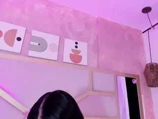 Away dollsweety on CamSoda