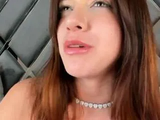 emperatrizreyes on CamSoda 