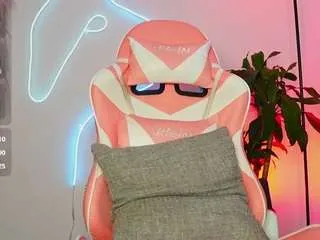 Freechat euphoricbunny on CamSoda