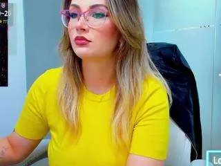 Freechat evelynerosse on CamSoda