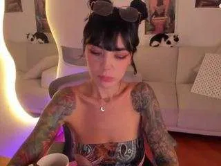 Offline georgina-velez on CamSoda