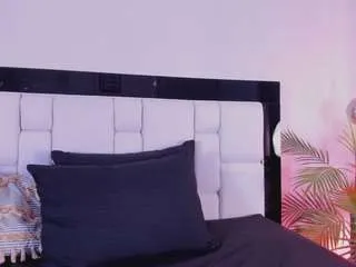 hanna-palmer — show my juicy tits [20 tokens remaining]