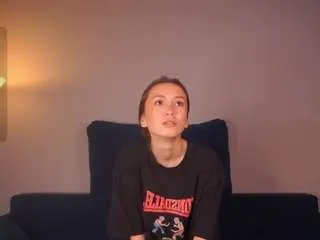 Freechat jennaradisovich on CamSoda