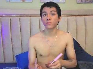 Freechat jessyy-mateus on CamSoda