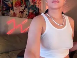 kanary on CamSoda