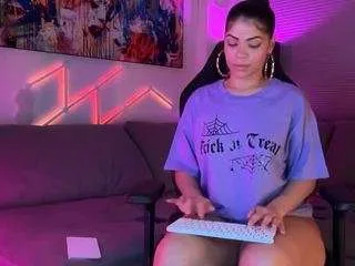 kanary on CamSoda