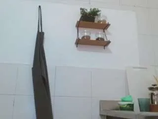 Freechat katyhanderson on CamSoda