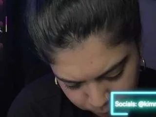 Freechat kimmiakiss on CamSoda