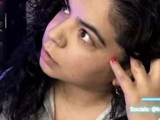 Freechat kimmiakiss on CamSoda