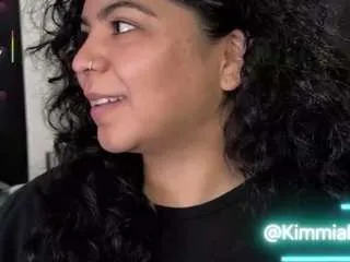 Freechat kimmiakiss on CamSoda