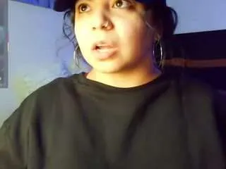 CamSoda kimmiakiss is Freechat kimmiakiss — Its My Birthday Month--Follow X or Instagram @KimmiKiss22