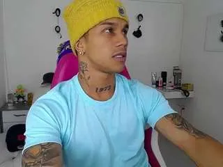 Freechat leonardprice1 on CamSoda