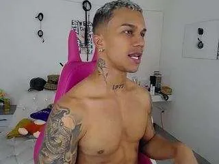 Freechat leonardprice1 on CamSoda