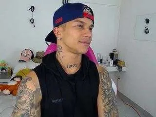 Freechat leonardprice1 on CamSoda