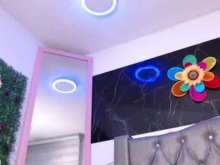 lila-gummy — Flash boobs ||Small tits, big booty and a naughty smile --- let's play tonight [Multi Goal]