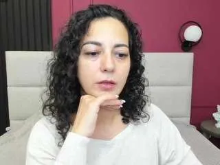 Freechat lindainsatiable on CamSoda