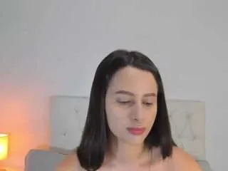 Freechat lizzafox on CamSoda