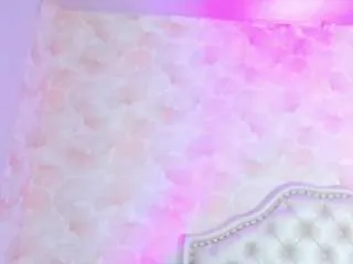 madhiison on CamSoda