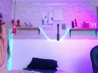 Freechat maturepure on CamSoda