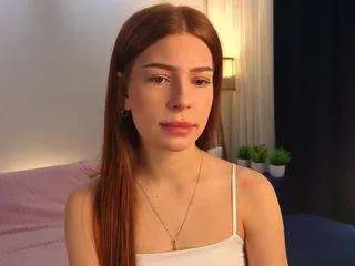 mayadubrock on CamSoda 