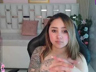 Freechat merloth-sub on CamSoda