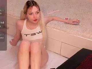 Offline milasweeet on CamSoda