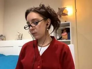 odamogollon — show sexy legs [33 tokens remaining]