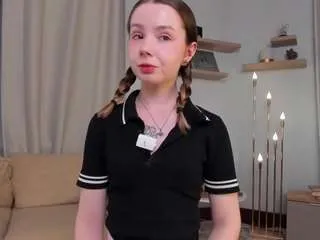 odelyneglin — show my sweet tits [100 tokens remaining]