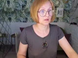 Offline parischerry on CamSoda