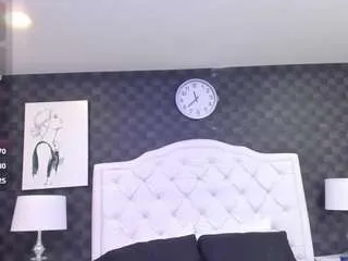 Freechat rave-connor on CamSoda