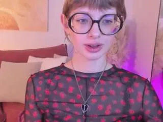 Freechat rubytwinkle on CamSoda