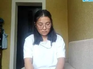 sophiayamamoto — show pussy [94 tokens remaining]